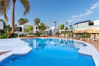 Maison jumelée à Playa de las Américas. Chalet pareado en playa de las américas, tenerife