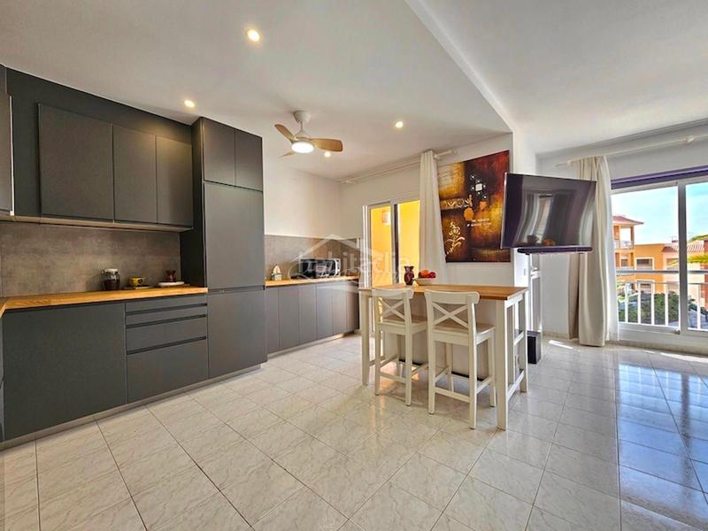 Foto 2a47c8f7-0861-44b2-96f2-8d695a88c3b5. Pis amb piscina a Callao Salvaje - Playa Paraíso Adeje