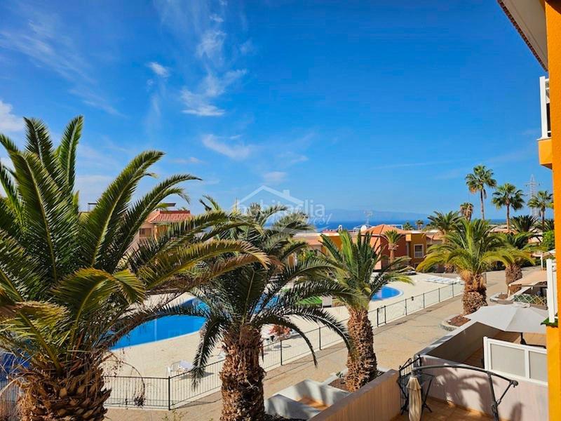 Foto a9d7d59c-9e6e-443e-a4b0-e3f778a3a18a. Pis amb piscina a Callao Salvaje - Playa Paraíso Adeje