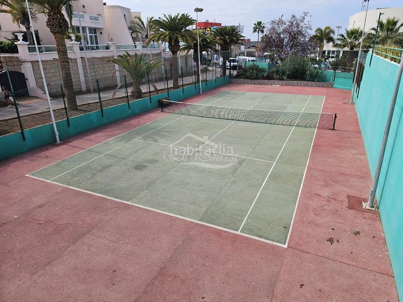 Foto 0b6880d0-bd4d-497c-9cb0-097892e25333. Casa adossada amb piscina a San Eugenio Bajo Adeje