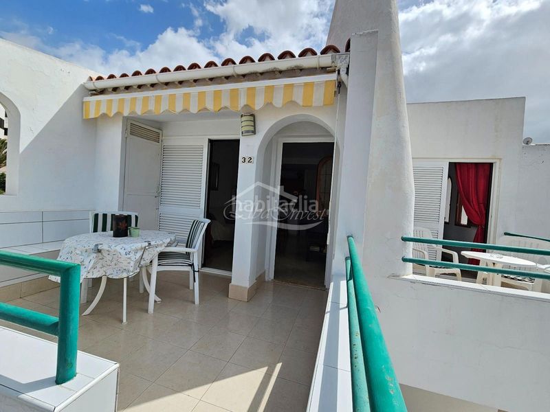 Foto ba3daeef-9d2b-4a15-8f6e-5217cb875991. Casa adossada amb piscina a San Eugenio Bajo Adeje