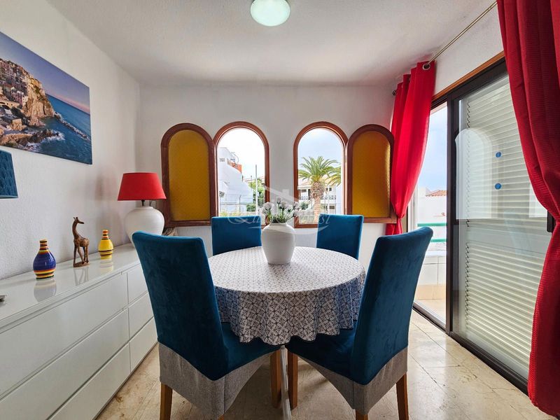 Foto c9d4e7ad-fed6-45f6-a825-615376c55e40. Casa adossada amb piscina a San Eugenio Bajo Adeje