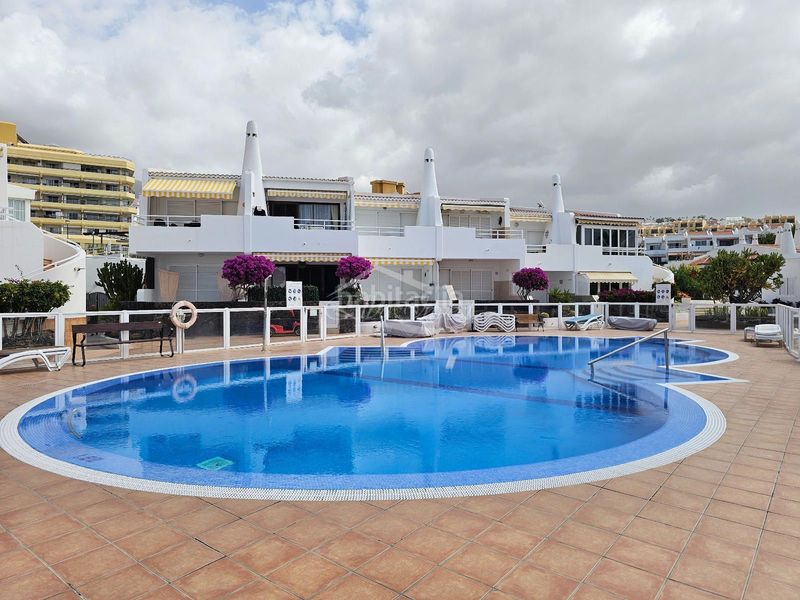 Foto ee1bc993-d1ef-45d9-8be7-25ef428024c2. Casa adossada amb piscina a San Eugenio Bajo Adeje
