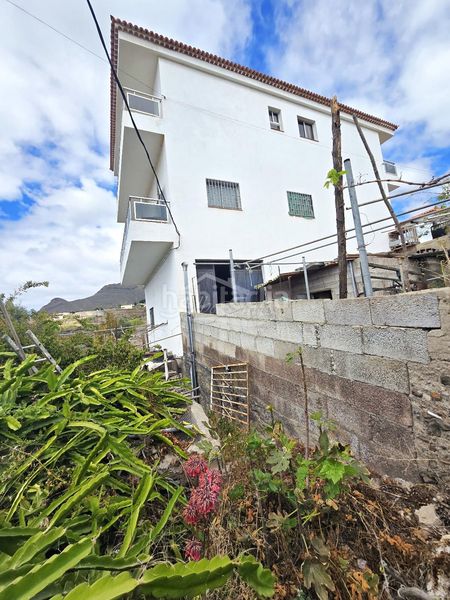 Foto 185e1ee7-417c-4f44-8254-23eb0cf1d1a1. Casa amb aparcament a La Camella Arona