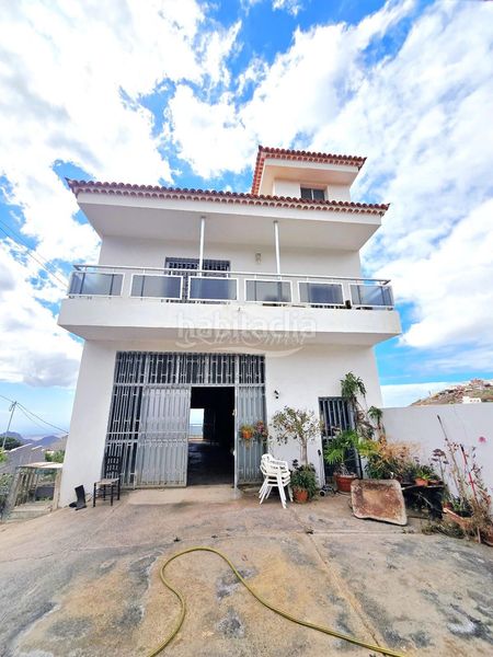 Foto 4045453b-2eeb-4106-9124-0035dbae51f6. Casa amb aparcament a La Camella Arona