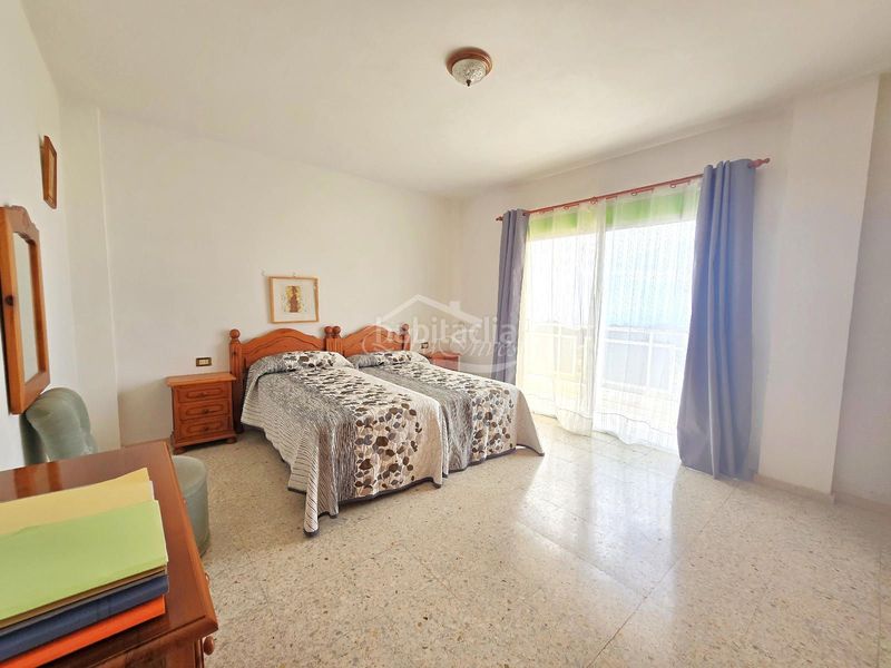 Foto b34cd596-5567-4717-8b33-3a0a04eea0ee. Casa amb aparcament a La Camella Arona