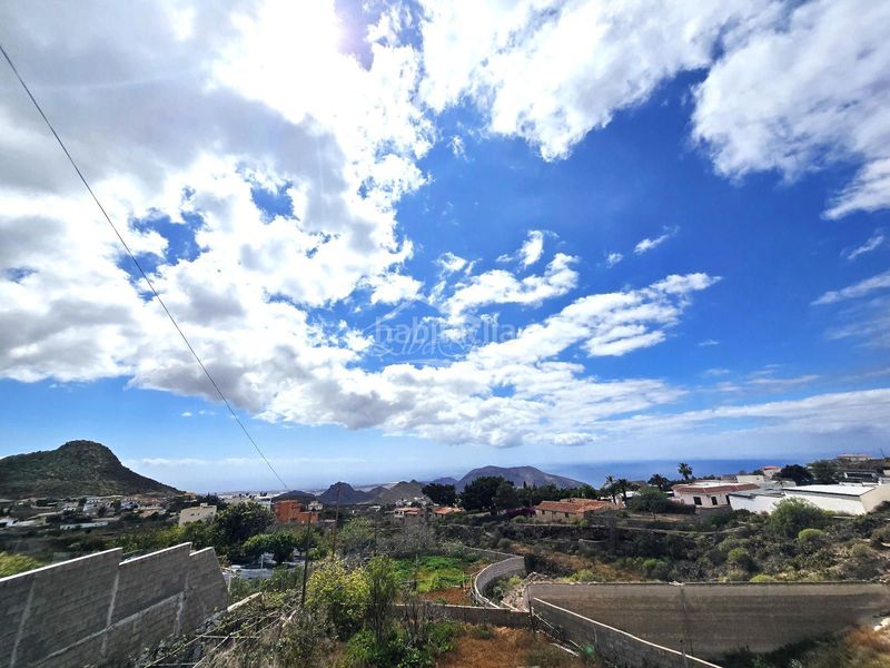 Foto c0ceda15-30d5-4856-9a7a-e15eae7a3cdf. Casa amb aparcament a La Camella Arona