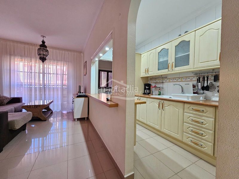 Foto 0e857baf-75ea-4762-8d50-a8e9c9d2c984. Pis amb aparcament piscina a Costa del Silencio Arona