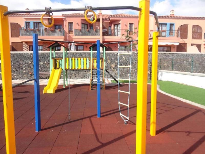 Foto 74f45d4d-9517-4889-8a23-6b46d933b594. Pis amb aparcament piscina a Costa del Silencio Arona