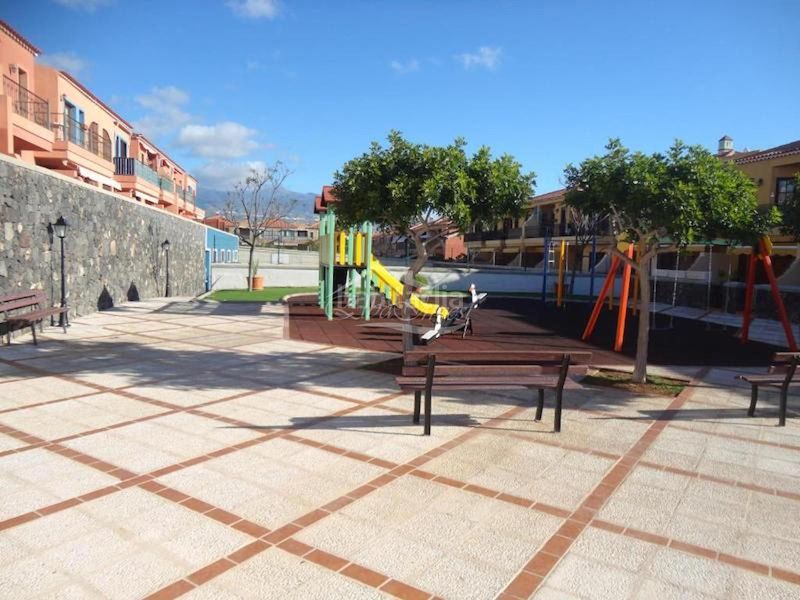 Foto bba06e7d-f529-4515-9f5d-361c9828cc76. Pis amb aparcament piscina a Costa del Silencio Arona