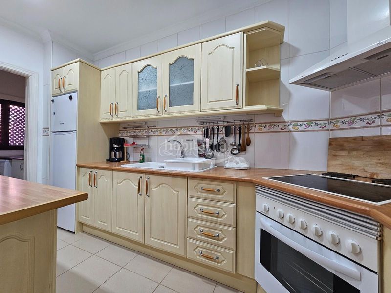 Foto e1f0fc71-2638-4d4b-a8e2-5ab2c64ded46. Pis amb aparcament piscina a Costa del Silencio Arona