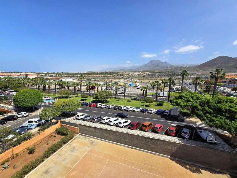 Foto df6d6dea-7fa0-495f-8892-8bd7d1d3f54b. Pis a Los Cristianos Arona