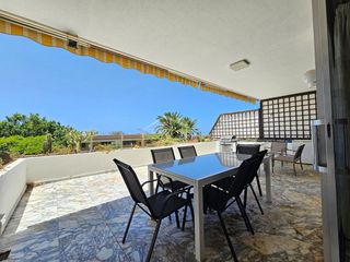 Pis  Lg marazul. Apartamento de 170 m con gran terraza y vistas al mar
