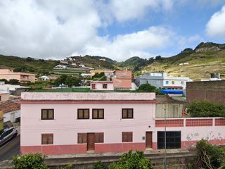 Haus in Tegueste. Amplia vivienda con vistas a la montaña en tegueste
