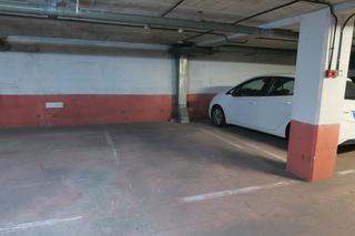 Autoparkplatz  Calle estación