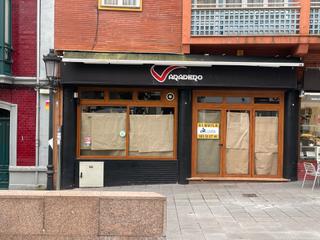 Locale commerciale in Calle Doctor Braulio Busto 21