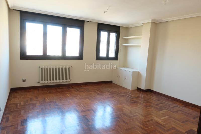 Foto 03494f0d-ee35-45c6-a456-5b1699a33b6e. Location appartement avec chauffage dans Centro Avilés