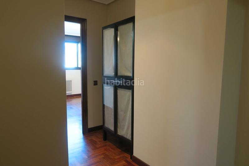 Foto 1100e4d3-07a7-4804-921e-e16ad7e1437e. Alquiler piso en Centro Avilés