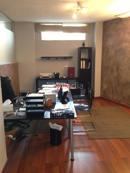 Foto b4cd8c45-0920-43fe-8b18-688710115729. Rent business premise in avenida san agustín 14 in Avilés