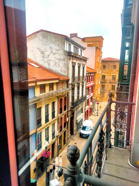 Foto d32f3585-3cf6-4f87-8f5f-b9c3e415ee04. Etagenwohnung in Centro Avilés