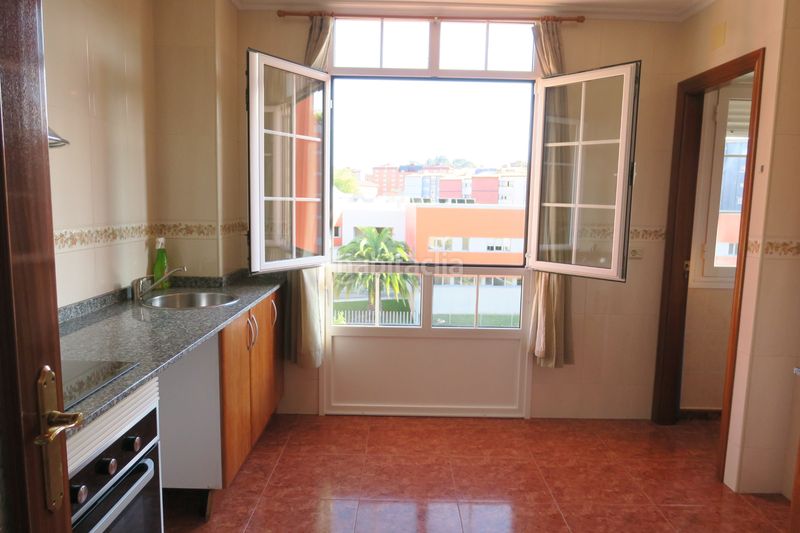 Foto 102f6754-4664-44c8-9c94-39e7dccbcfe0. Flat with heating parking in El Carbayedo - El Quirinal Avilés