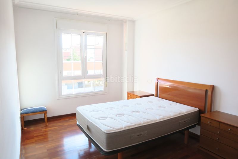 Foto 2bc6e7ff-f4aa-4fd2-abbf-9f7bef1c7693. Flat with heating parking in El Carbayedo - El Quirinal Avilés