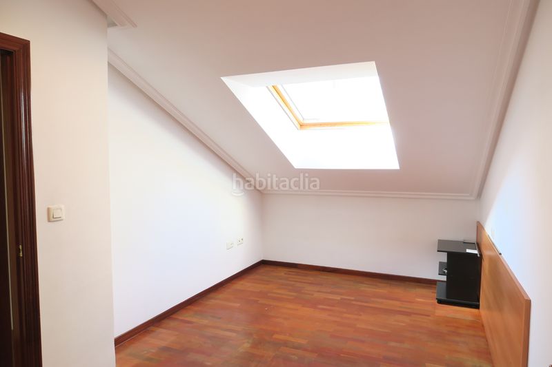 Foto e16f04c3-9cd1-42af-a670-6c0f34eedcec. Flat with heating parking in El Carbayedo - El Quirinal Avilés