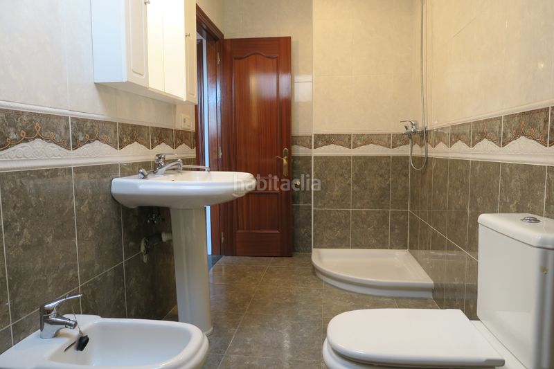 Foto f3948f0d-727f-4be1-b0f8-c5cf97b5090a. Flat with heating parking in El Carbayedo - El Quirinal Avilés