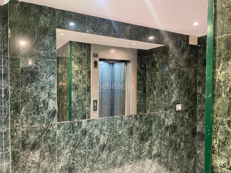 Foto c5c0fb67-4d07-45e9-b171-52a9722f0839. Etagenwohnung mit heizung in Centro Avilés