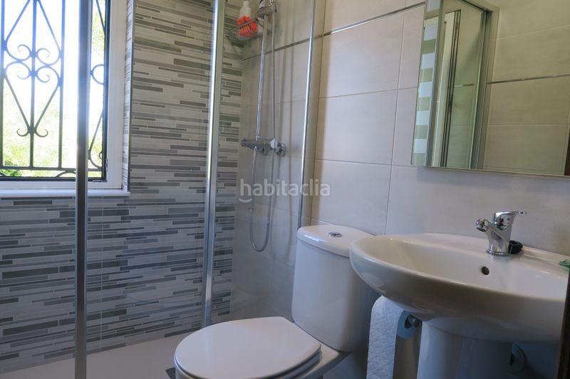 Foto 512932e8-2f31-40d4-a97d-81e1b531d7c9. Casa amb calefacció aparcament a El Carbayedo - El Quirinal Avilés