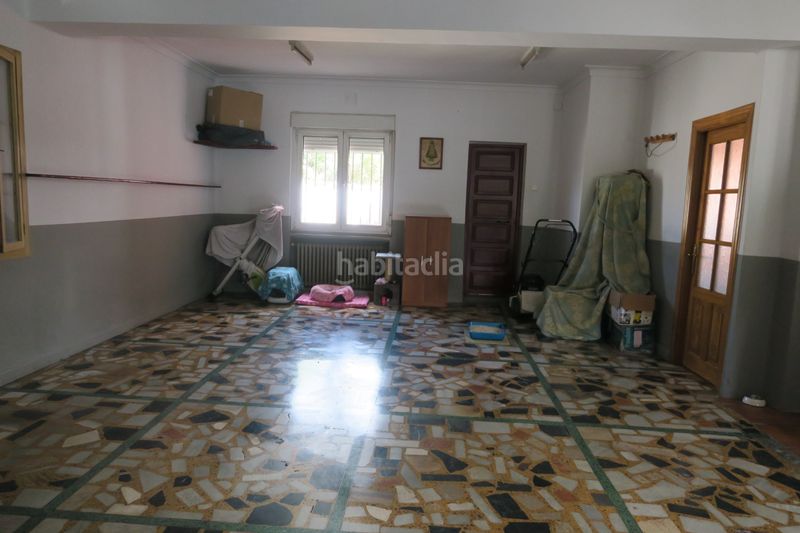 Foto 94d87b52-d2b5-4886-b1d5-a00424abbac4. Casa amb calefacció aparcament a El Carbayedo - El Quirinal Avilés