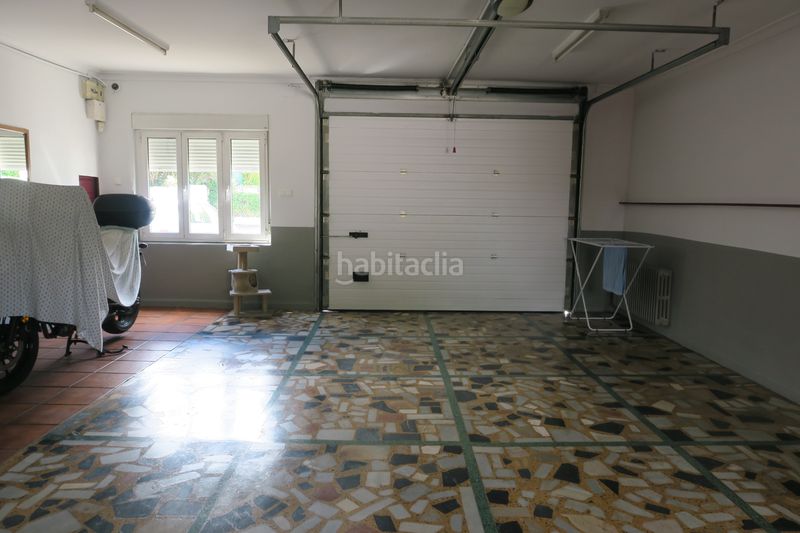 Foto b304adb8-9374-44ae-82d4-a6aaffef47f7. Casa amb calefacció aparcament a El Carbayedo - El Quirinal Avilés