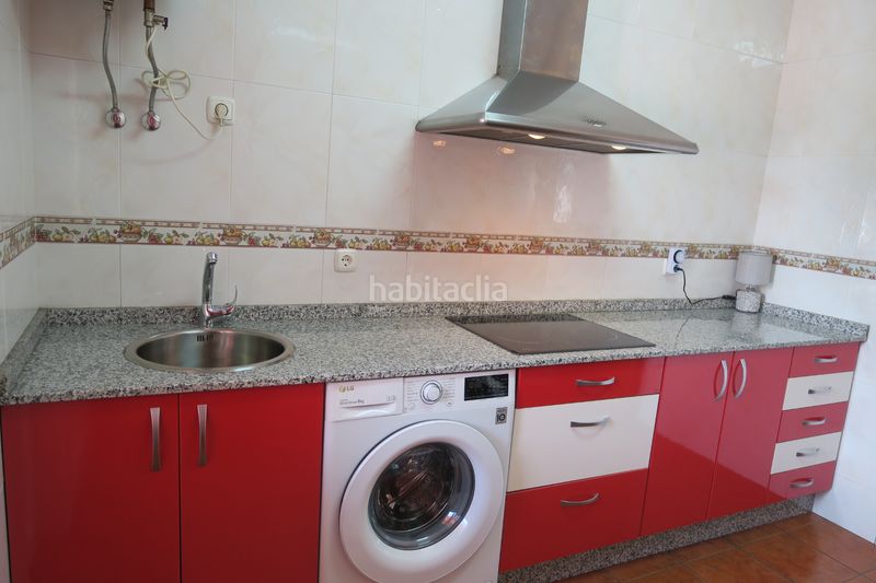Foto ca35598b-1ce0-4182-ba26-cedeb7c123c2. Casa amb calefacció aparcament a El Carbayedo - El Quirinal Avilés