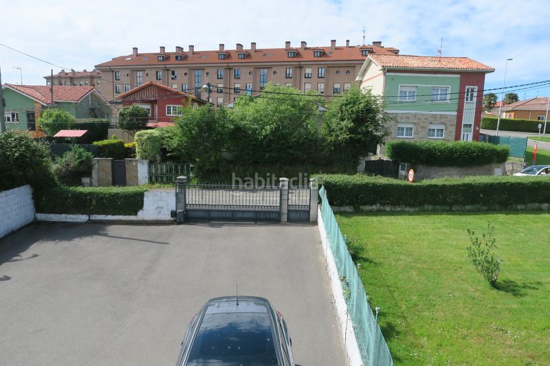 Foto e91fb1e5-0a8e-40ae-a4c6-fb8f7bef6eb6. Casa amb calefacció aparcament a El Carbayedo - El Quirinal Avilés