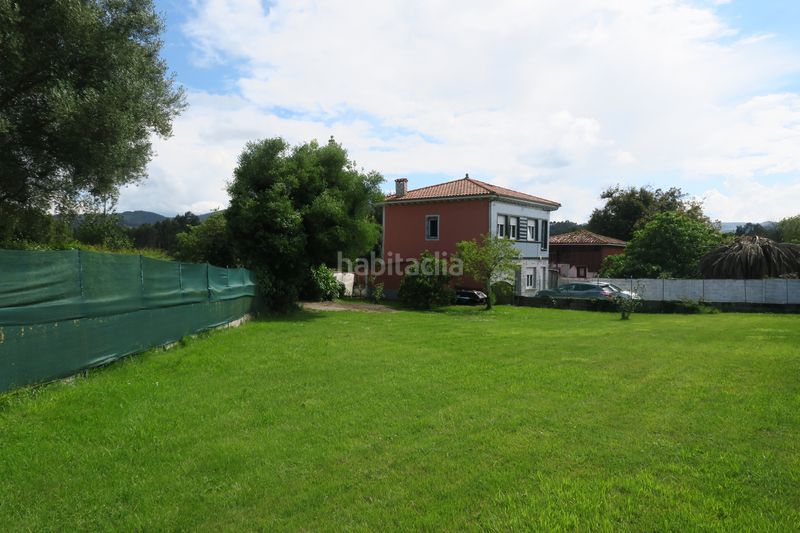 Foto f5dc2cd1-3968-47f5-897c-d847eba60397. Casa amb calefacció aparcament a El Carbayedo - El Quirinal Avilés