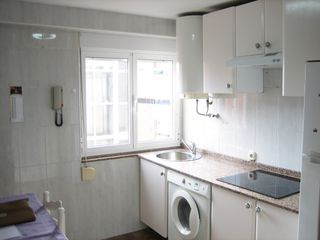 Appartamento  Calle ería de corros. Venta piso versalles para inversores