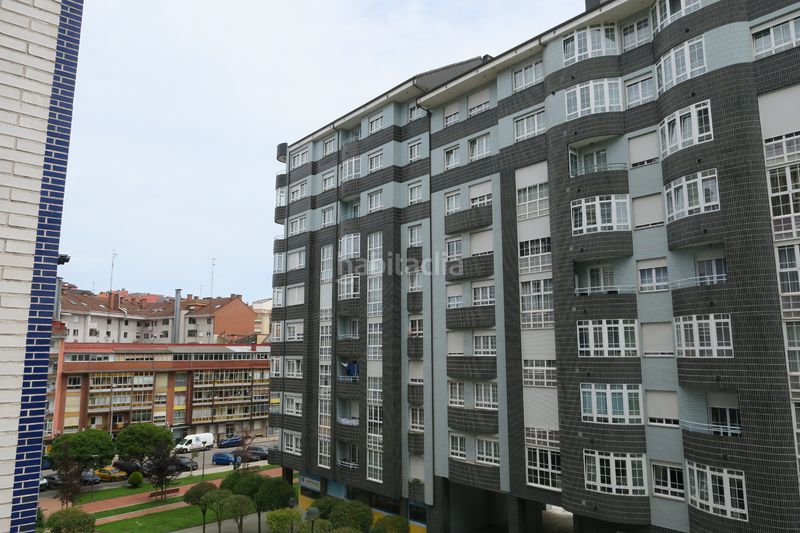 Foto e6d891d2-c45f-406c-b10a-fc8775916056. Flat with heating parking in Centro Avilés