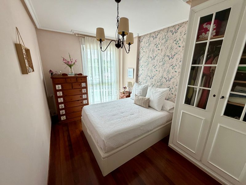 Foto ed1d5666-dff5-4619-895e-4f6fb444b90d. Flat with heating parking in El Carbayedo - El Quirinal Avilés