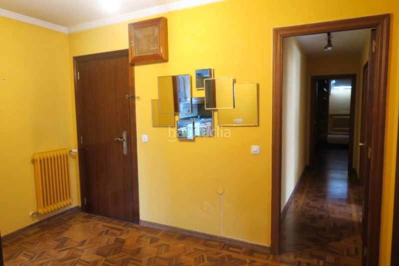 Foto 40e2e0eb-ddef-4cce-88be-70ca9f537384. Flat with heating parking in El Carbayedo - El Quirinal Avilés