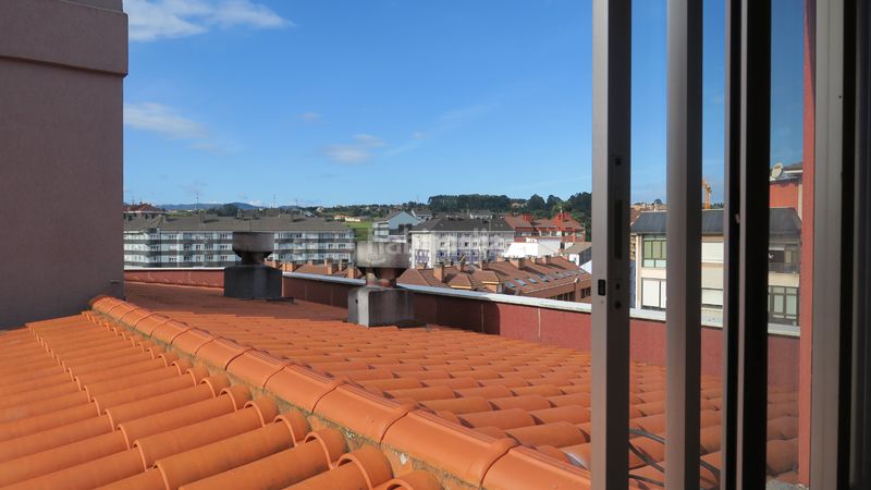 Foto b505b7c3-fbda-4f6e-ac20-970c59c82379. Flat with heating parking in El Carbayedo - El Quirinal Avilés