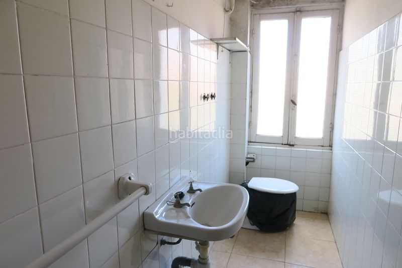 Foto db64fb2d-86f4-4af1-b34b-7736796436ff. Flat with heating in Centro Avilés