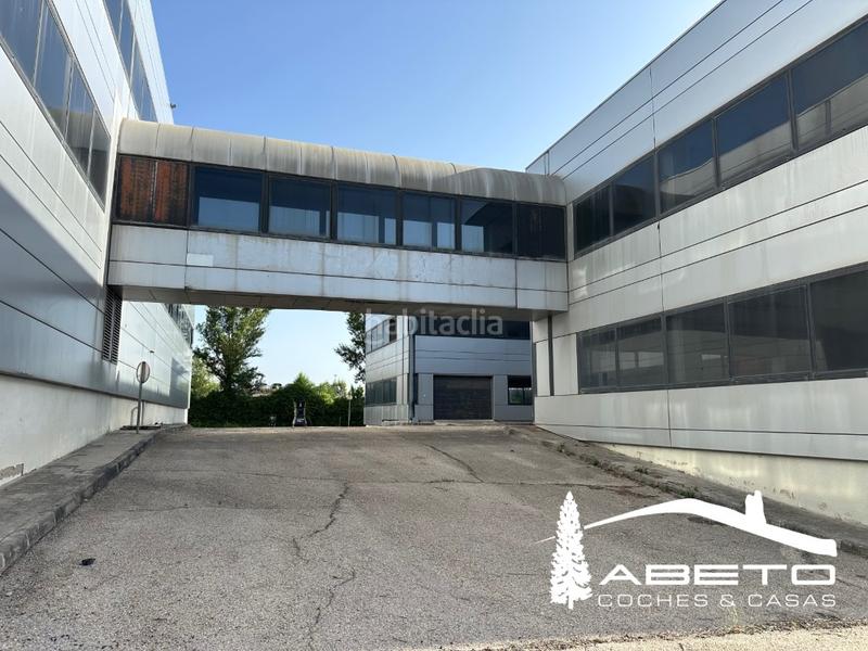 Foto 1764b3c2-277d-4403-9cb3-99437878624e. Nave industrial en vía de servicio a1 85 polígono sur san agustin de guadalix en San Agustín de Guadalix