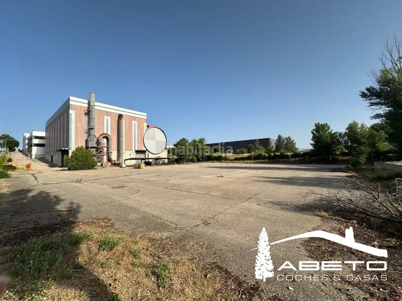 Foto c81284c3-6d85-44ae-b660-00d32671a716. Nave industrial en vía de servicio a1 85 polígono sur san agustin de guadalix en San Agustín de Guadalix