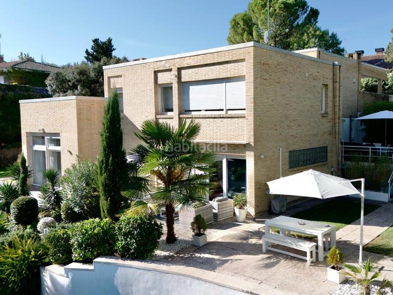 Foto 060feac5-3255-4054-b73b-71d345c354d5. Chalet con parcheggio in Santo Domingo