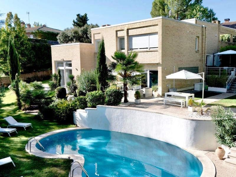 Foto 18fd7ee8-8754-4e22-807c-18af9e5c15e7. Chalet con parcheggio in Santo Domingo