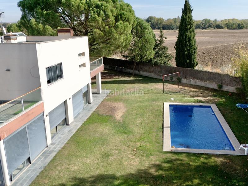 Foto a574546c-ff08-4050-8b73-7f82383ecc1c. Xalet amb aparcament a Santo Domingo