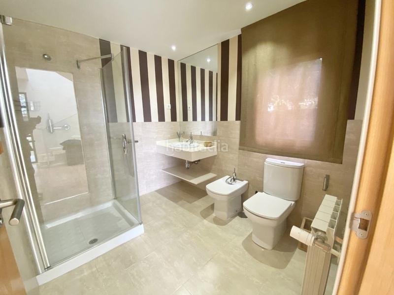 Foto c225bf00-f2c9-4e8b-ad3b-f573fa5784cb. Xalet amb aparcament a Santo Domingo