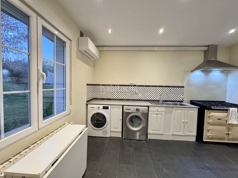 Foto 558a0a8b-5b84-46ef-a1bf-5c7ec9719560. Chalet avec parking dans Santo Domingo