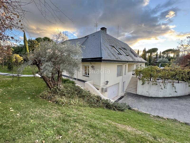 Foto cc3ff77e-19fd-4a01-b5a2-8da54508d487. Chalet avec parking dans Santo Domingo