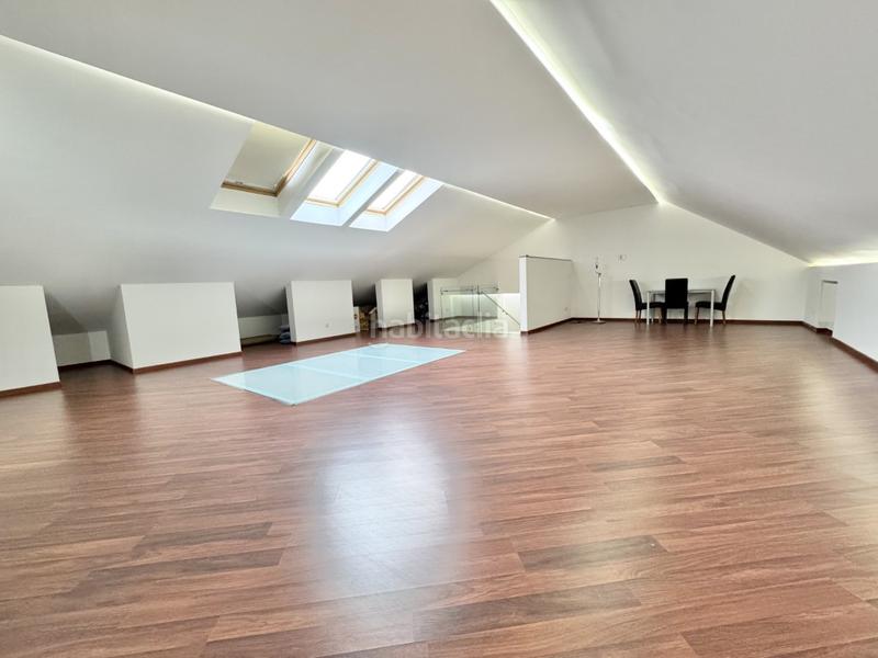 Foto 01741710-bd6b-42fe-9ca3-211d0a1c9ed8. Chalet con parcheggio in Ciudalcampo